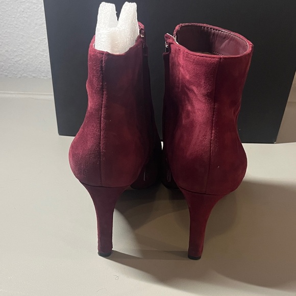 Banana Republic Rich Burgundy Suede Ankle Boots - Picture 5 of 6